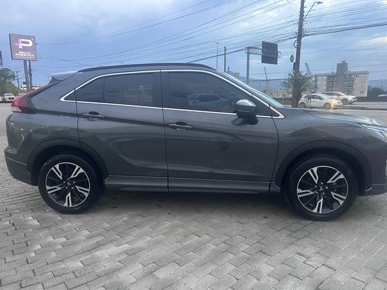 MITSUBISHI ECLIPSE CROSS 1.5 MIVEC TURBO GASOLINA HPE CVT MITSUBISHI ECLIPSE CROSS 1.5 MIVEC TURBO GASOLINA HPE CVT